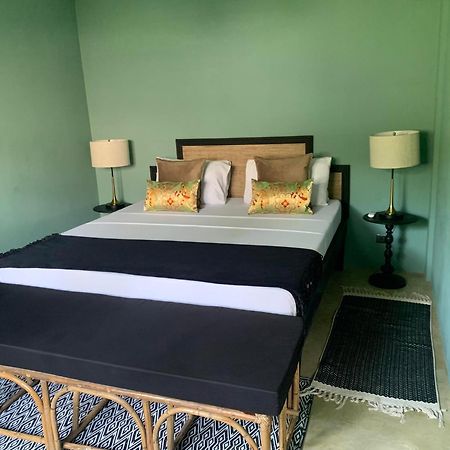 La Plage Hotel Ель-Нідо Екстер'єр фото